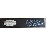 Baguette signée par Christian Coulson, interprète de Tom Jedusor, vue de détail