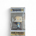 funko-pop-191-dedicacee-de-hebe-beardsall-alias-ariana-dumbledore-2