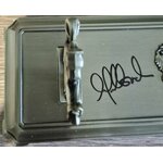 presentoir-gryffondor-dedicace-par-alfred-enoch-dean-thomas-certifie-2