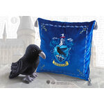 Coussin Serdaigle bleu roi Noble Collection avec sa peluche corbeau