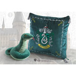 Coussin Serpentard vert Noble Collection avec sa peluche serpent