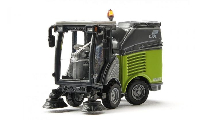 AAA