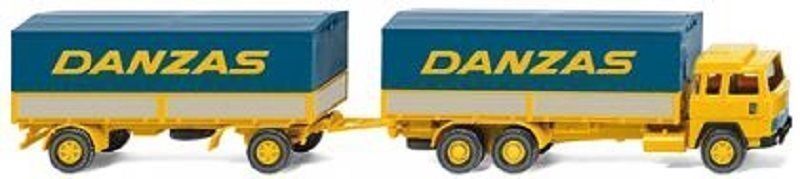 AAAA