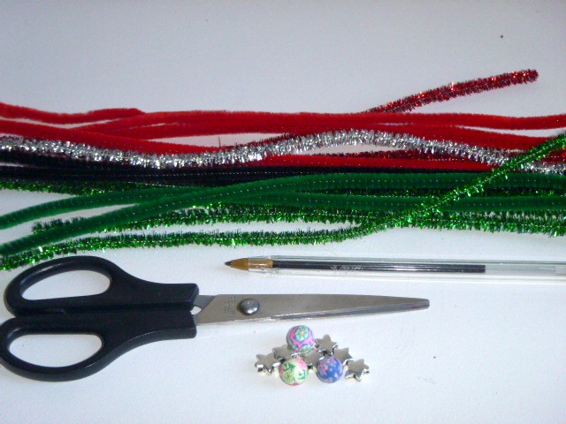 materiel-pour-couronne-en-fil-chenille-magommette