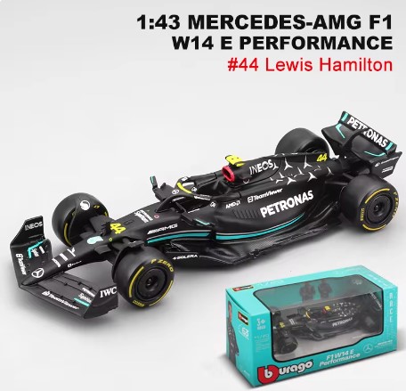 Mercedes Hamilton 4