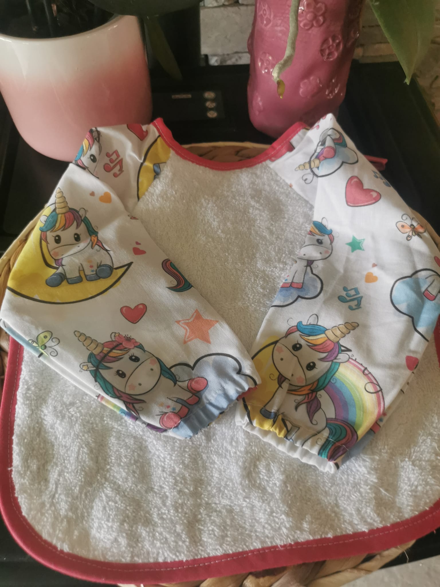 bavoir rose licorne
