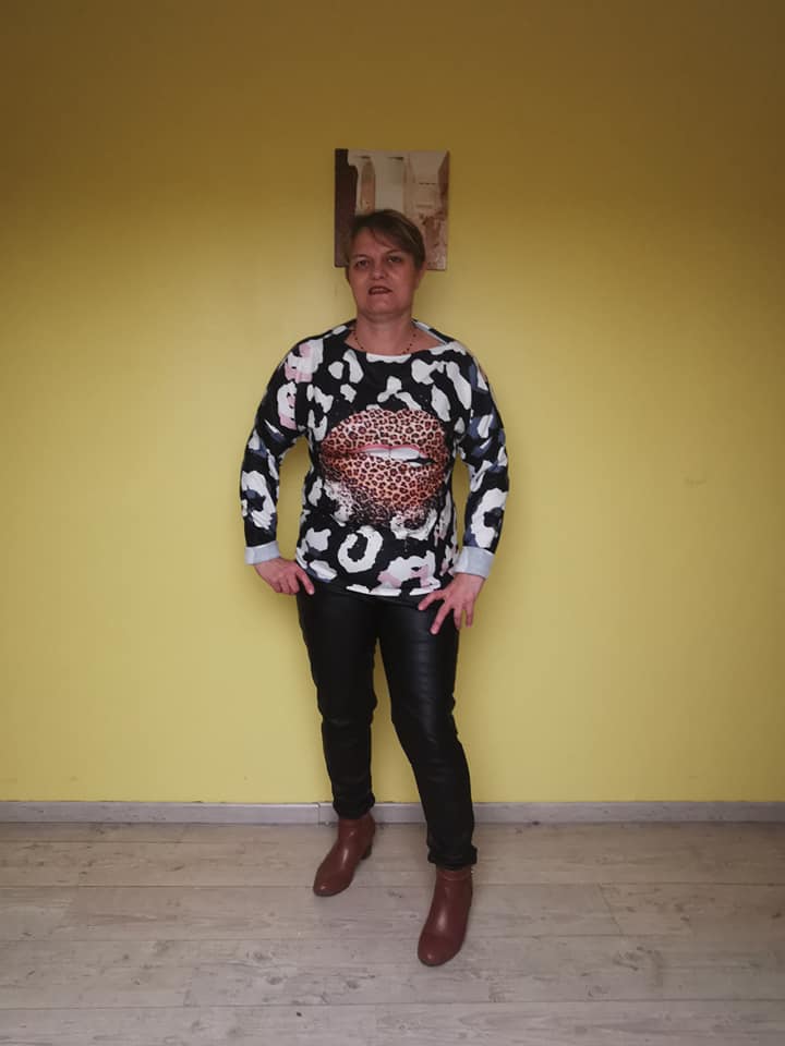 pull levres leopard