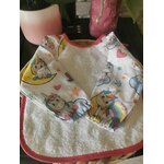 bavoir rose licorne