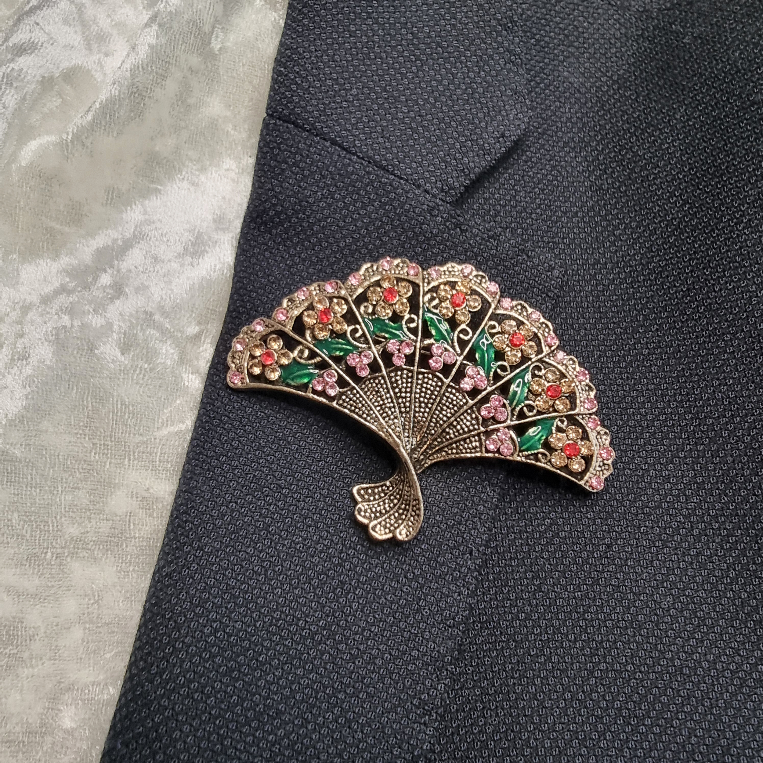 broche-eventail-situ