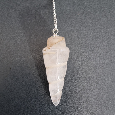 pendule-cristal-sculpte