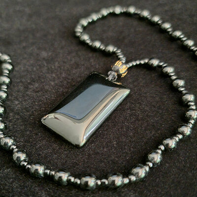 collier-noir-2