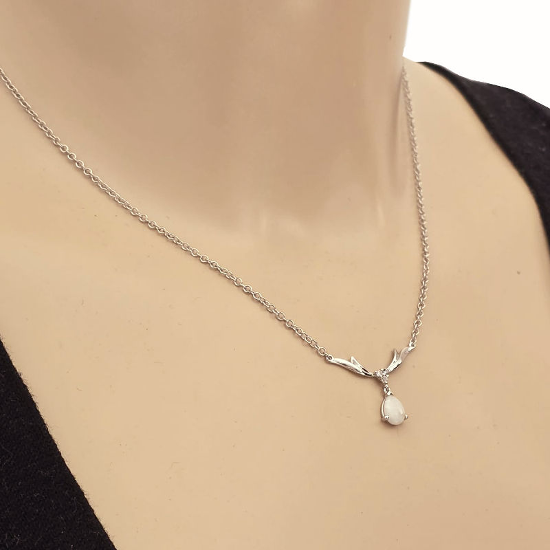 Collier-opale-blanche-australie-01885NOZ
