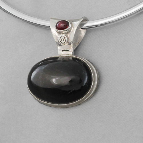 Pendentif black star ou obsidienne étoilée & argent 925, haut. 4cm