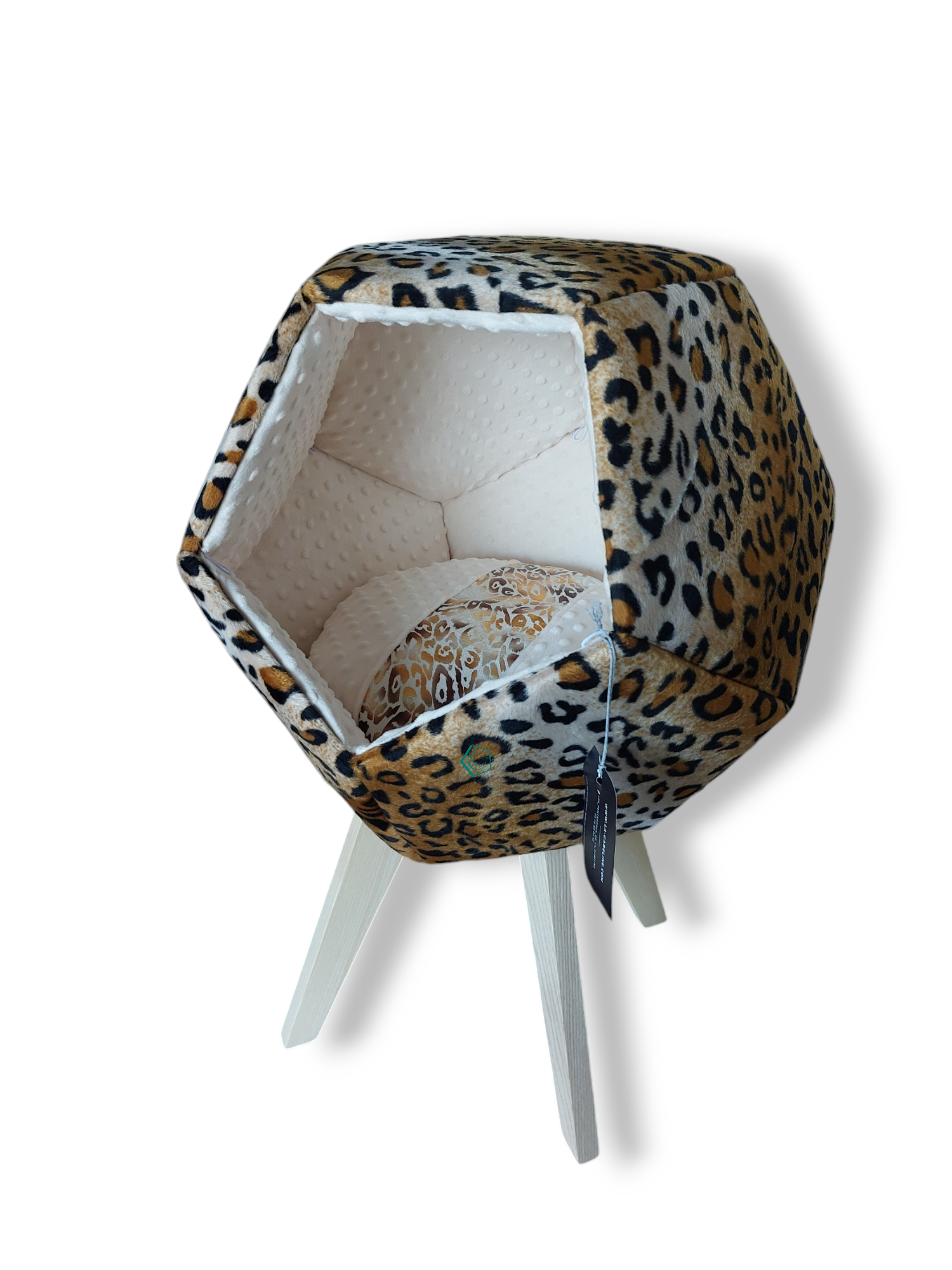 pentagone léopart sur pieds avec coussin