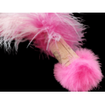jouet rose en plumes pour chat