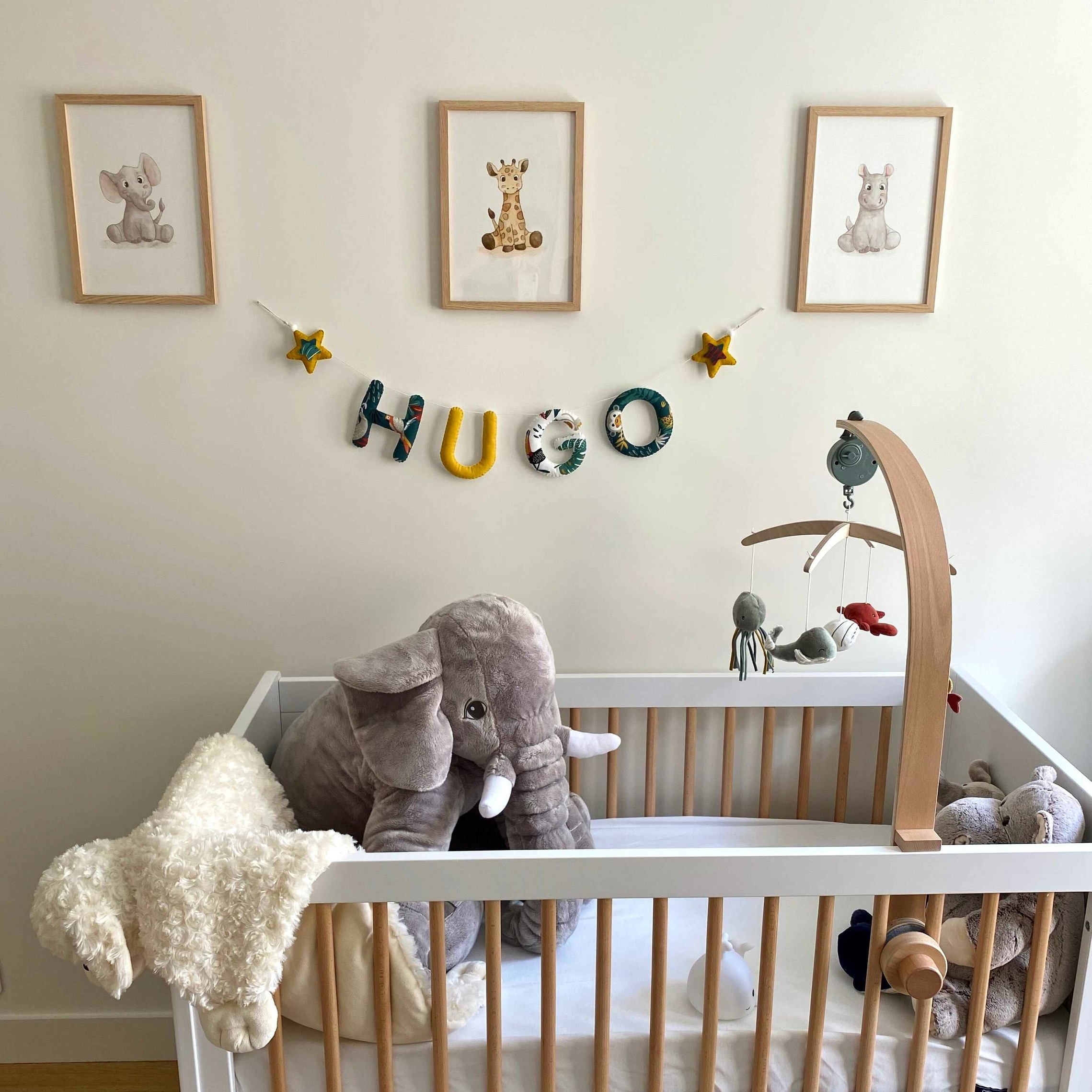 Décoration chambre enfant bebe jungle vert