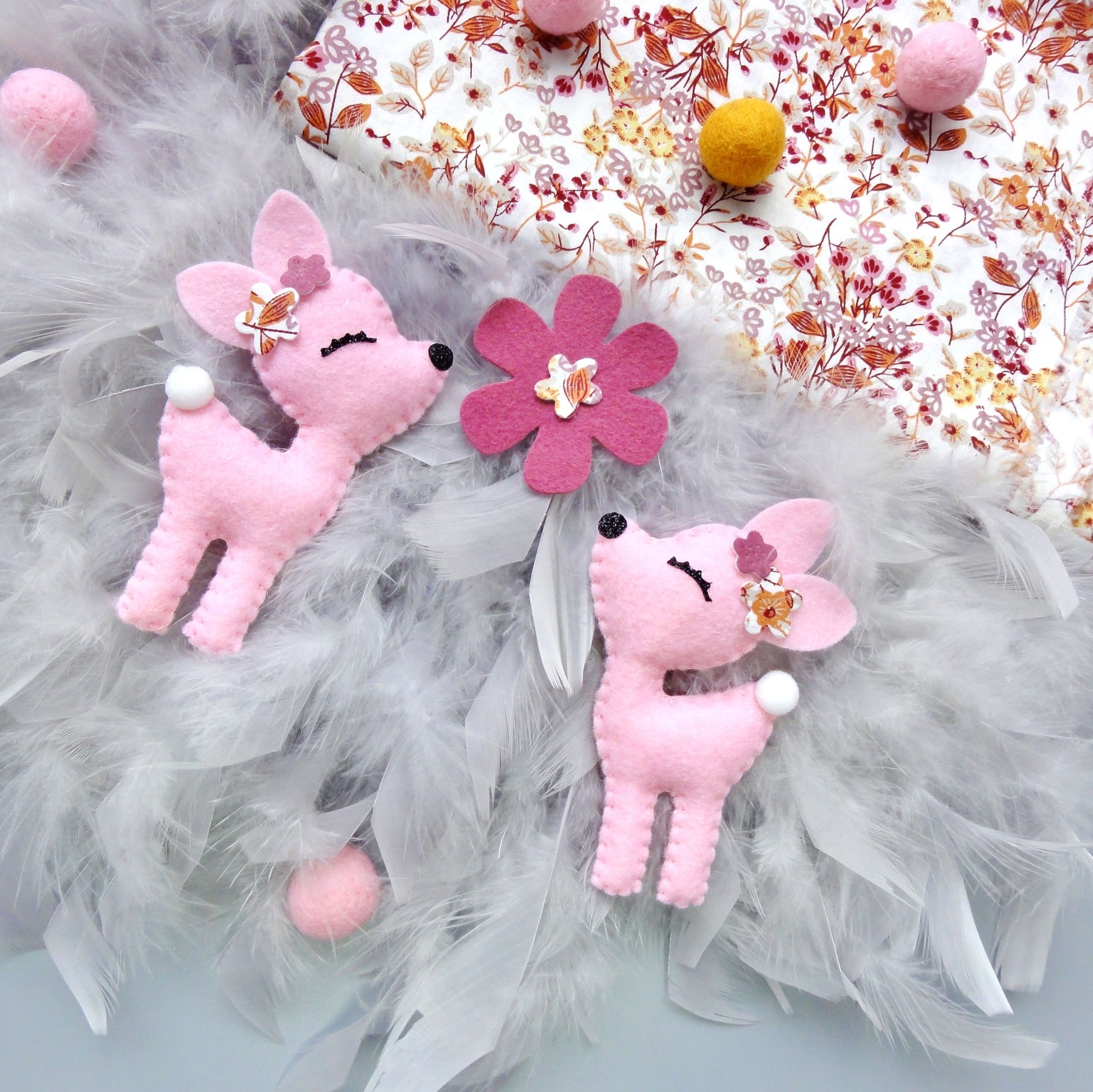 Décoration chambre bébé animaux foret biches