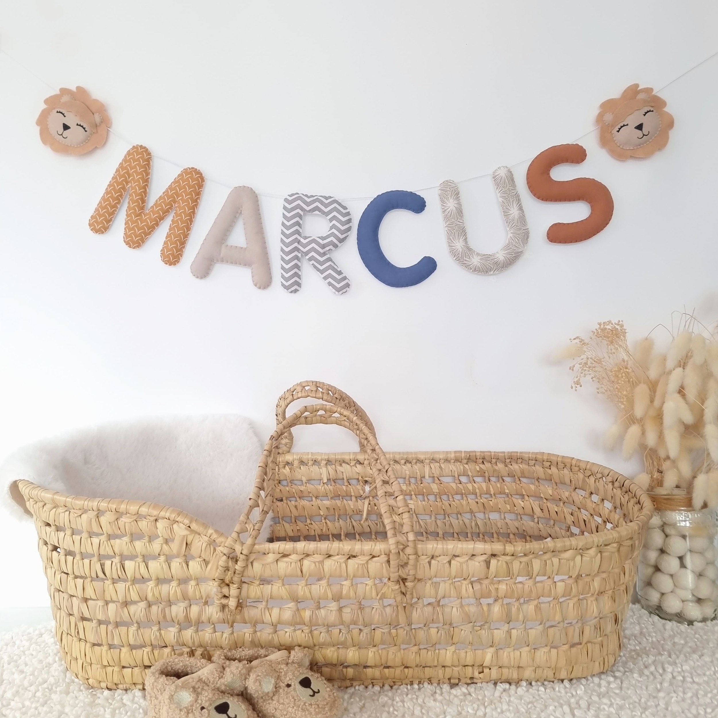 guirlande prenom tissu jungle savane decoration chambre bebe garcon lion beige