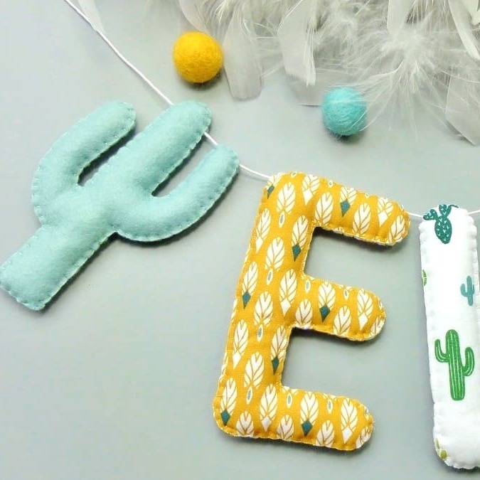 decoration murale personnalisée cactus pour chambre de bebe