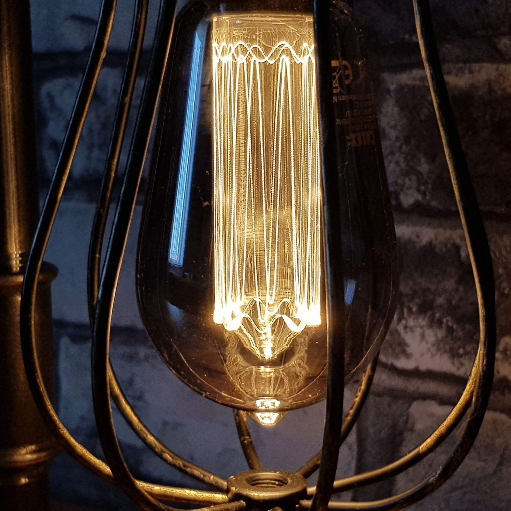 Lampe robinet industriel 3