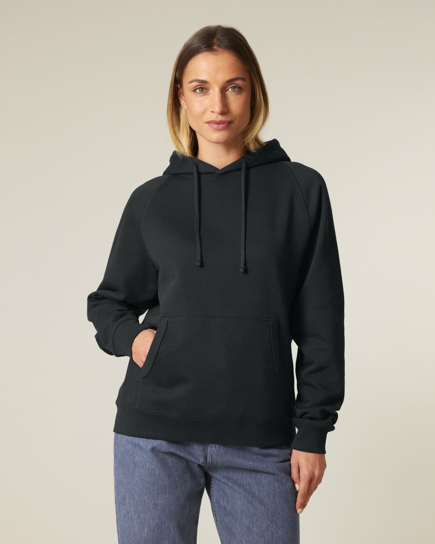 Sweat à capuche bio unisexe Striker – Stanley/Stella
