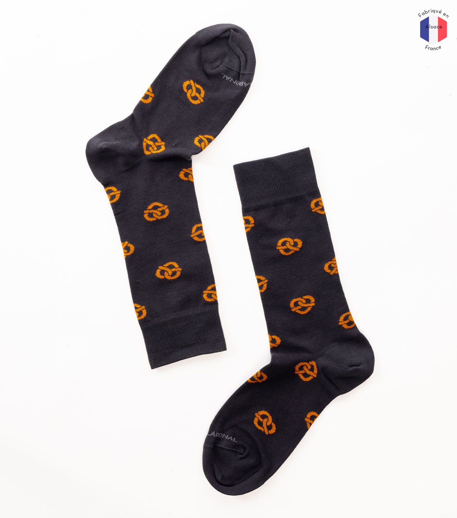 Les chaussettes à motifs bretzel