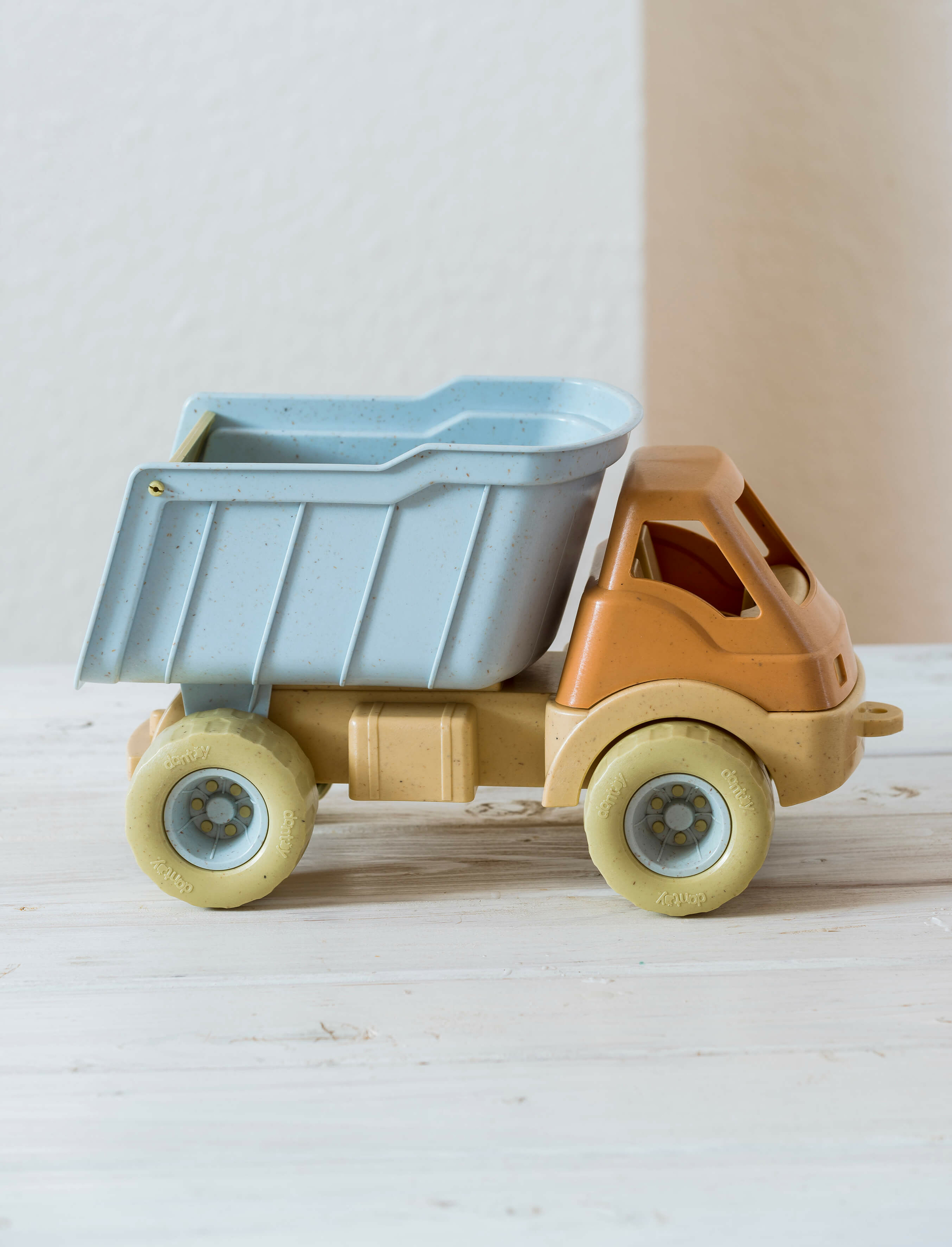 Dantoy Tracteur en Bioplastique - Mes premiers jouets Dantoy sur L