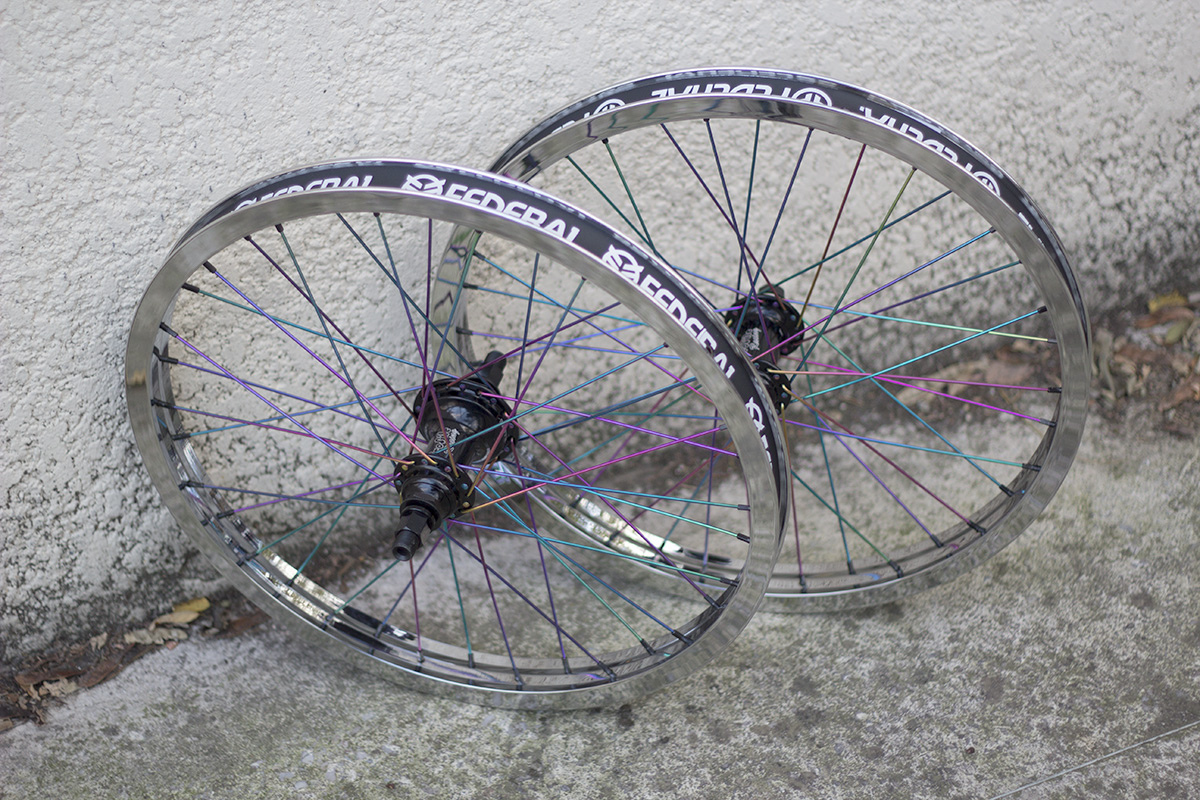 PAIRE DE ROUES PROFILE ALIENATION TITANE