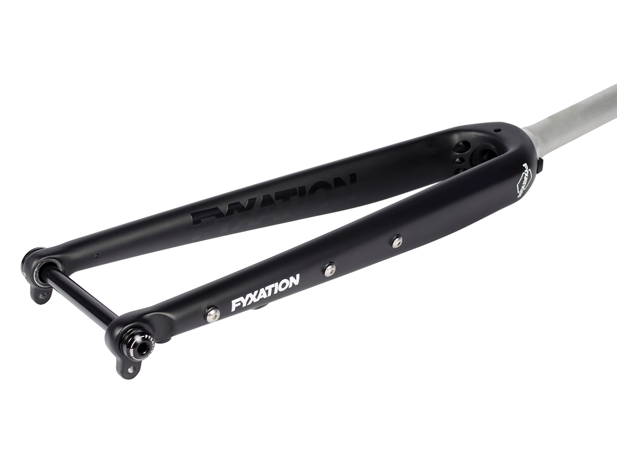 0033198_fyxation-sparta-all-road-tapered-carbon-fork-black