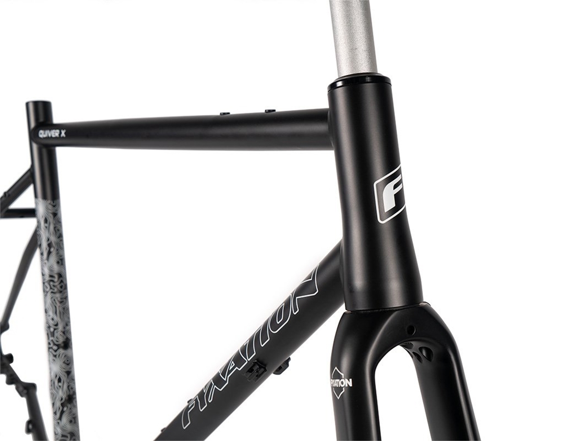 0040830_fyxation-quiver-x-frameset-black