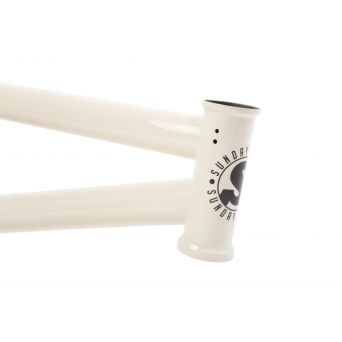 cadre-sunday-park-ranger-gloss-classic-white (3)