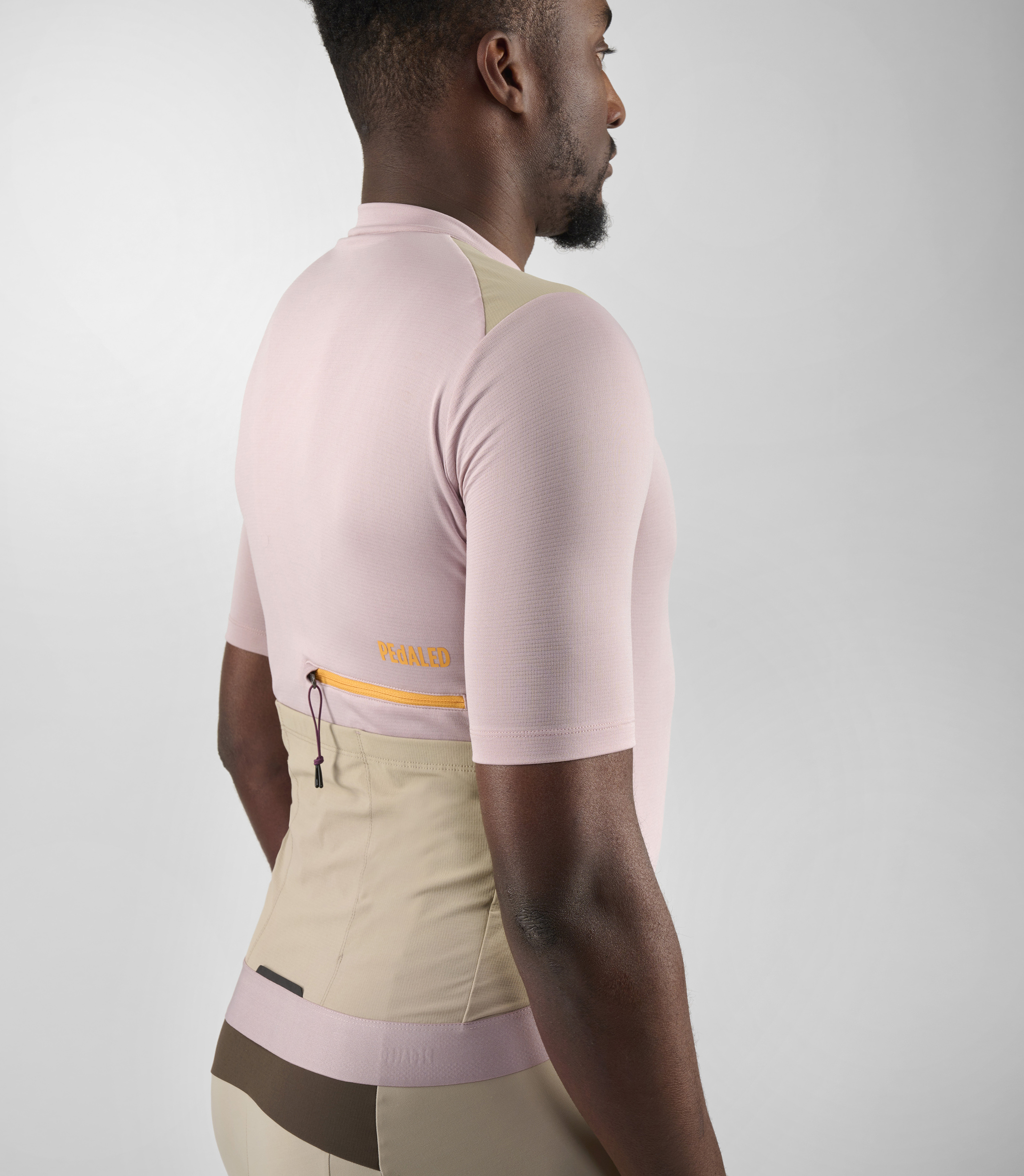 cycling-cargo-jersey-men-tan-odyssey-pocket-pedaled