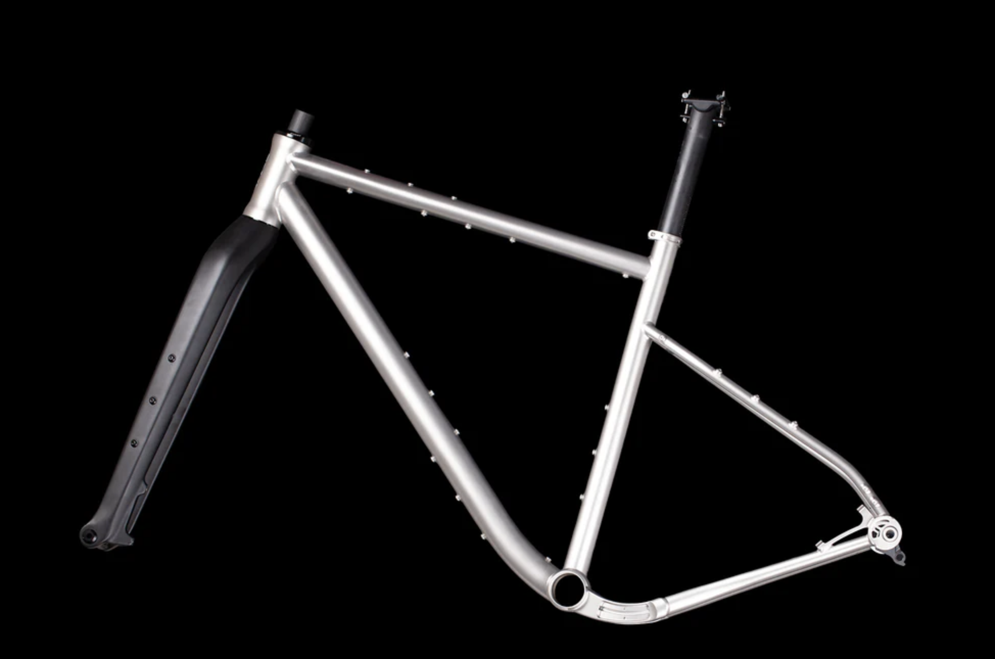 Cadre Vélo De Route Form Longcliff En Alliage - Fourche Carbone - Groupe Shimano Claris 16 Vitesses - Taille 54cm