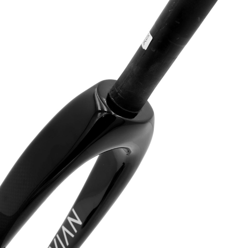 fourche-avian-versus-1-youth-20-10mm-gloss-black-3