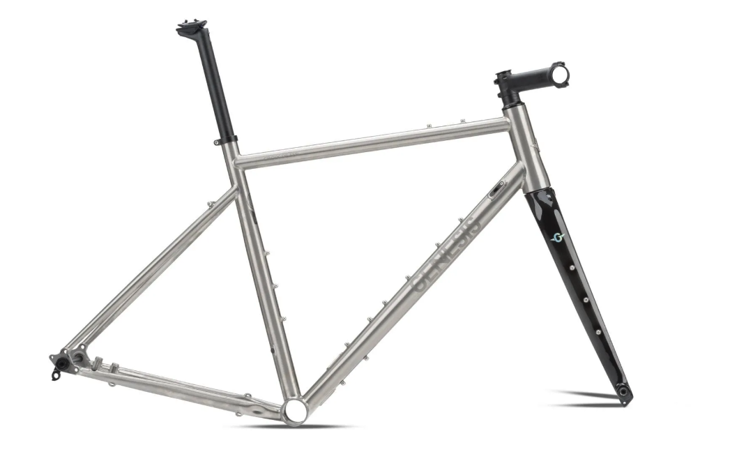 KIT CADRE GENESIS CROIX DE FER TITANE 2025