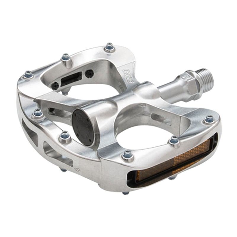 mks-pretzel-sv-bk (1)