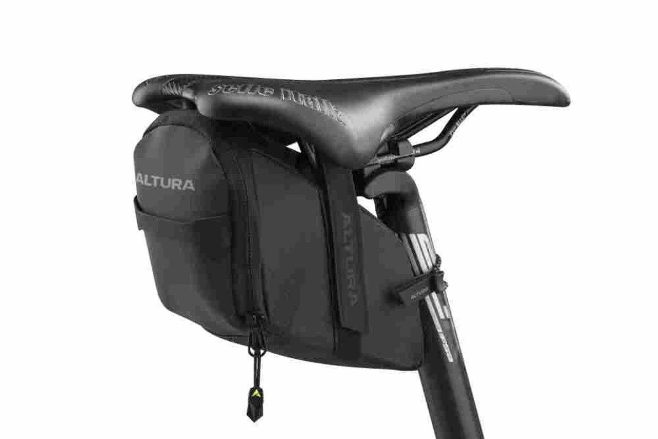 SACOCHE DE SELLE ALTURA NV ROAD - LARGE 0.8L