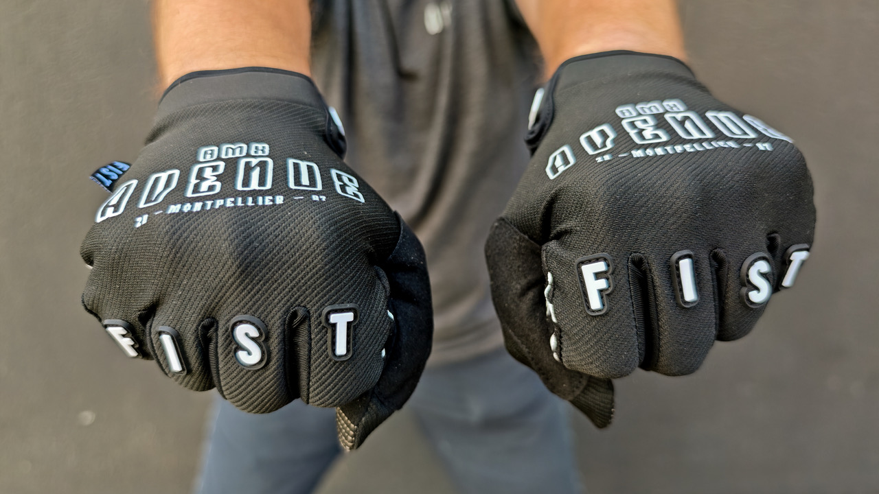 BMX AVENUE X FIST-04