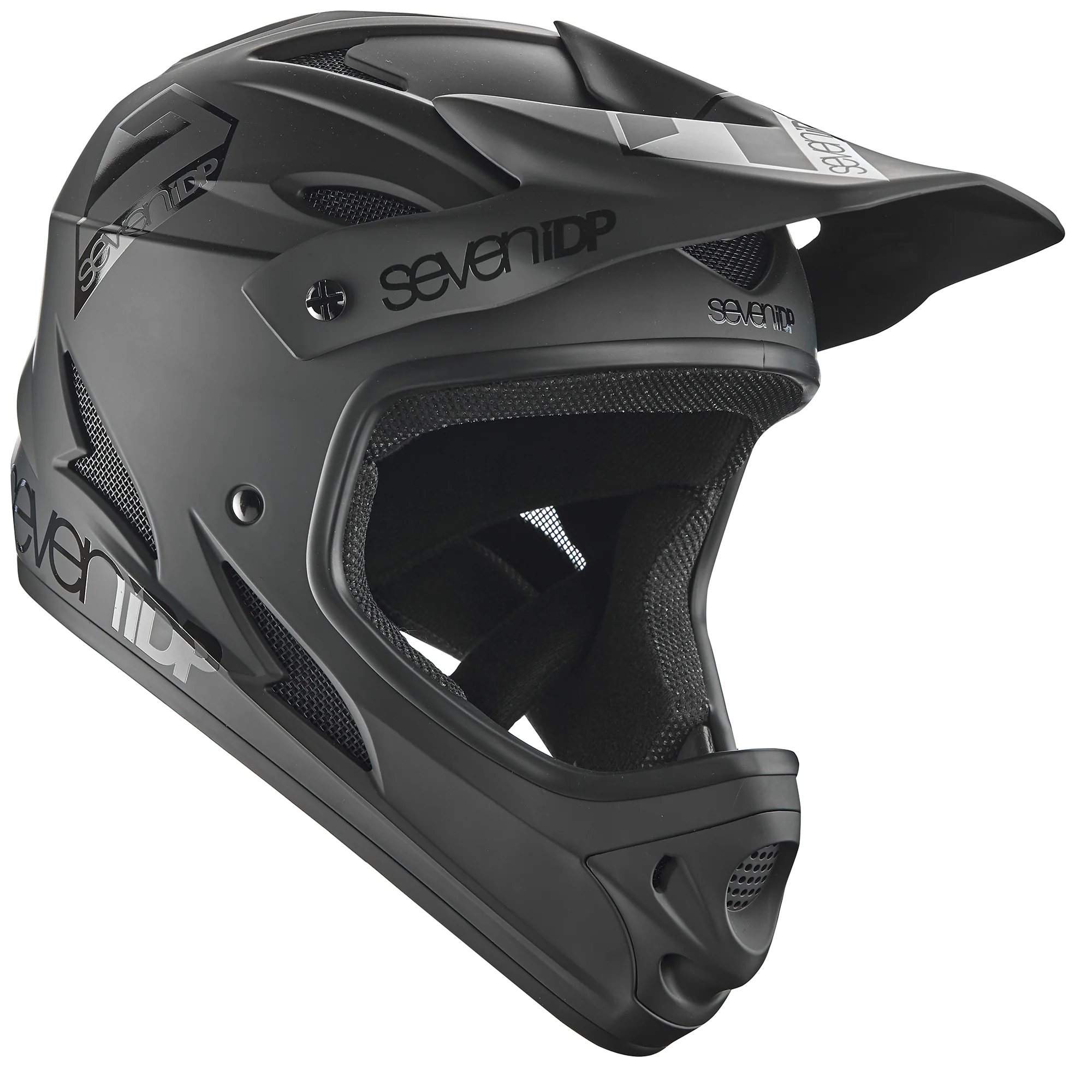 0000s_0014_M1-BLK-RHS-FR-3-4