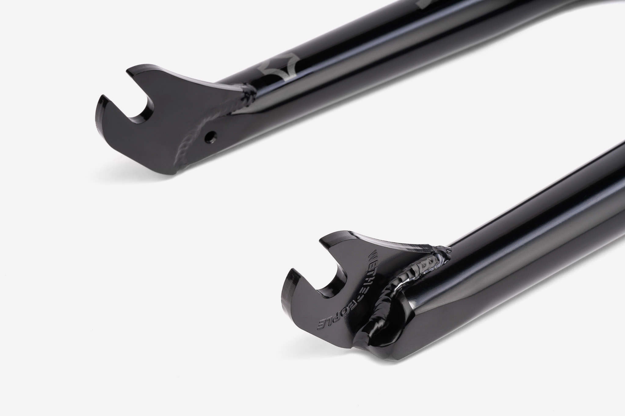 694014a5620c46d3526f074e_WETHEPEOPLE_Arc_fork_black_website_6