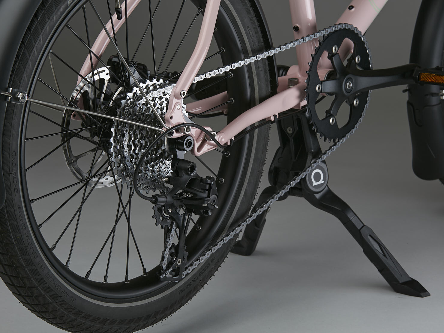 OMNIUM_2025_NANO_PINK-12