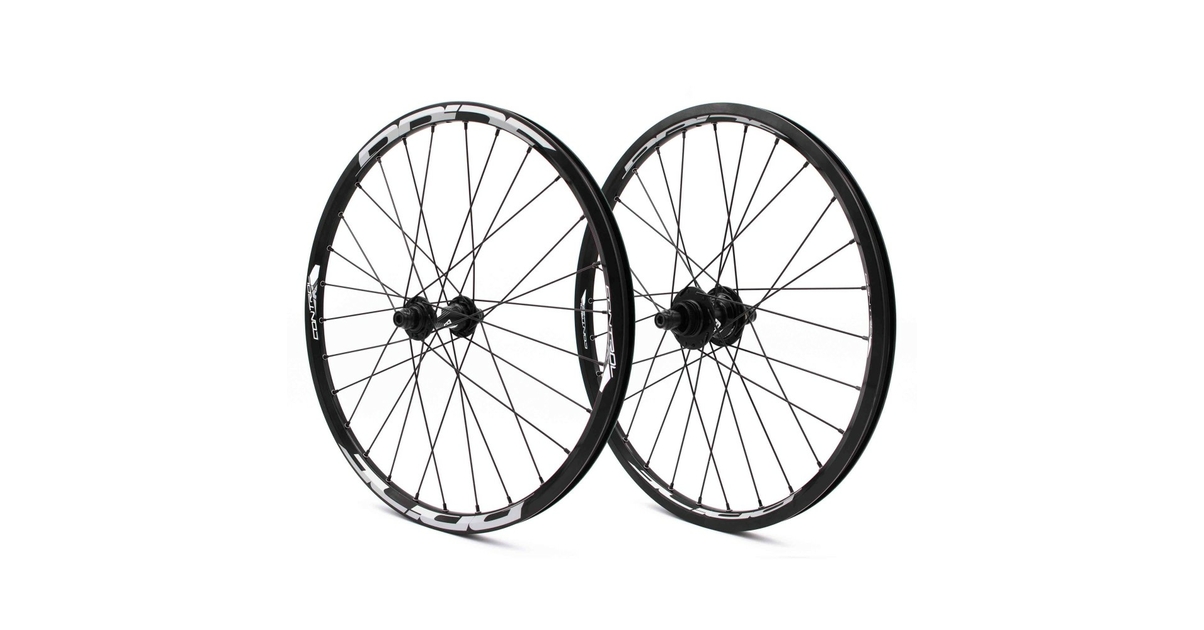 Jeu de 4 Roues aluminium 16 pouces avec pneus semi slick | Kaufen auf