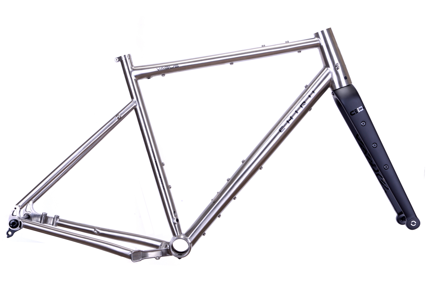 KIT CADRE CHIRU VAGUS CADRES FOURCHES GRAVEL/Cadres gravel titane