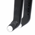 fourche-avian-versus-tapered-24-20mm-stealth-black-2