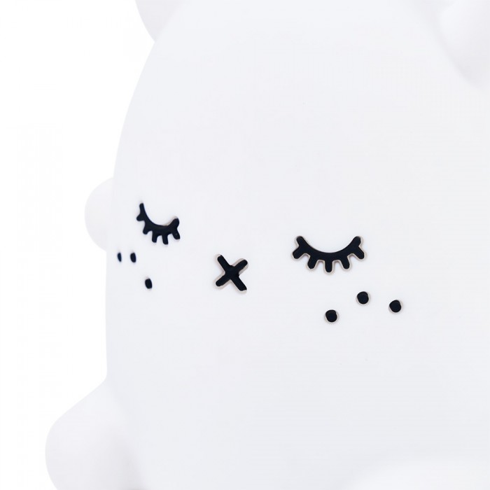 noodoll-ricepuffy-white-night-light-creme-de-la-creme-closeup