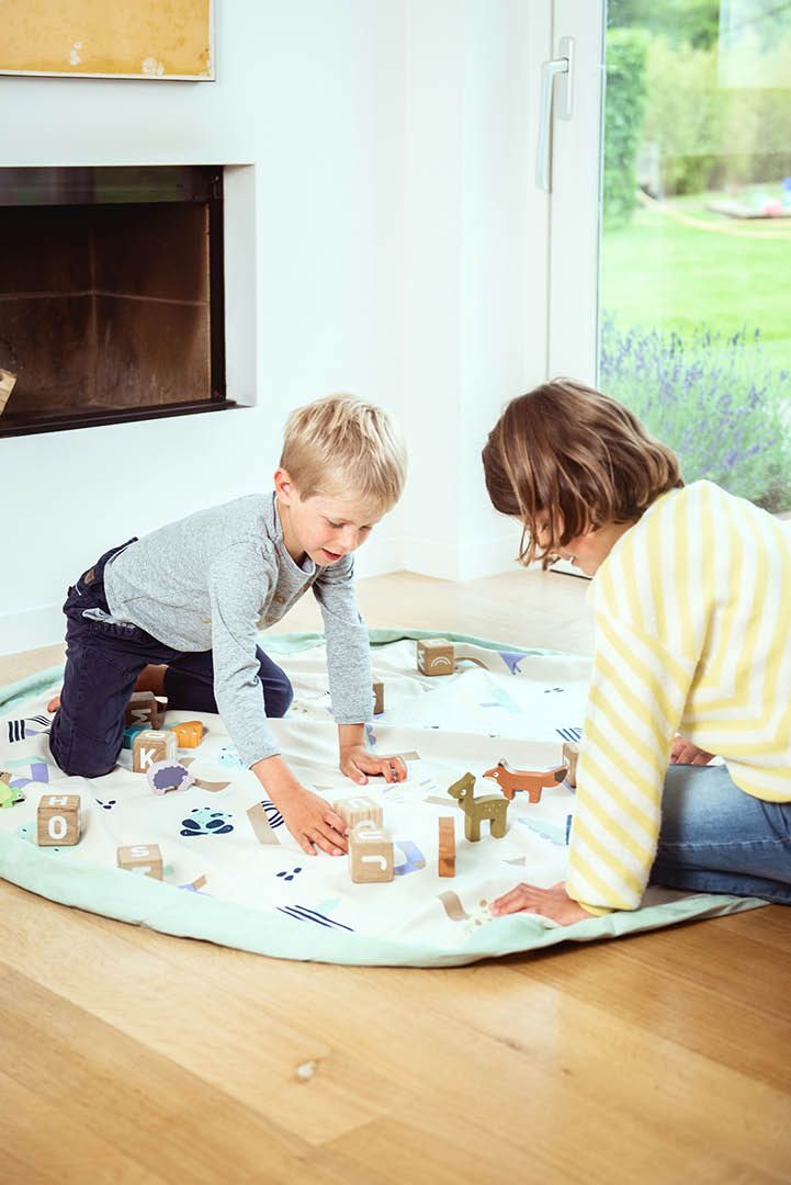 sac-tapis-alphabet-animal-petit-d-homme-play-and-go