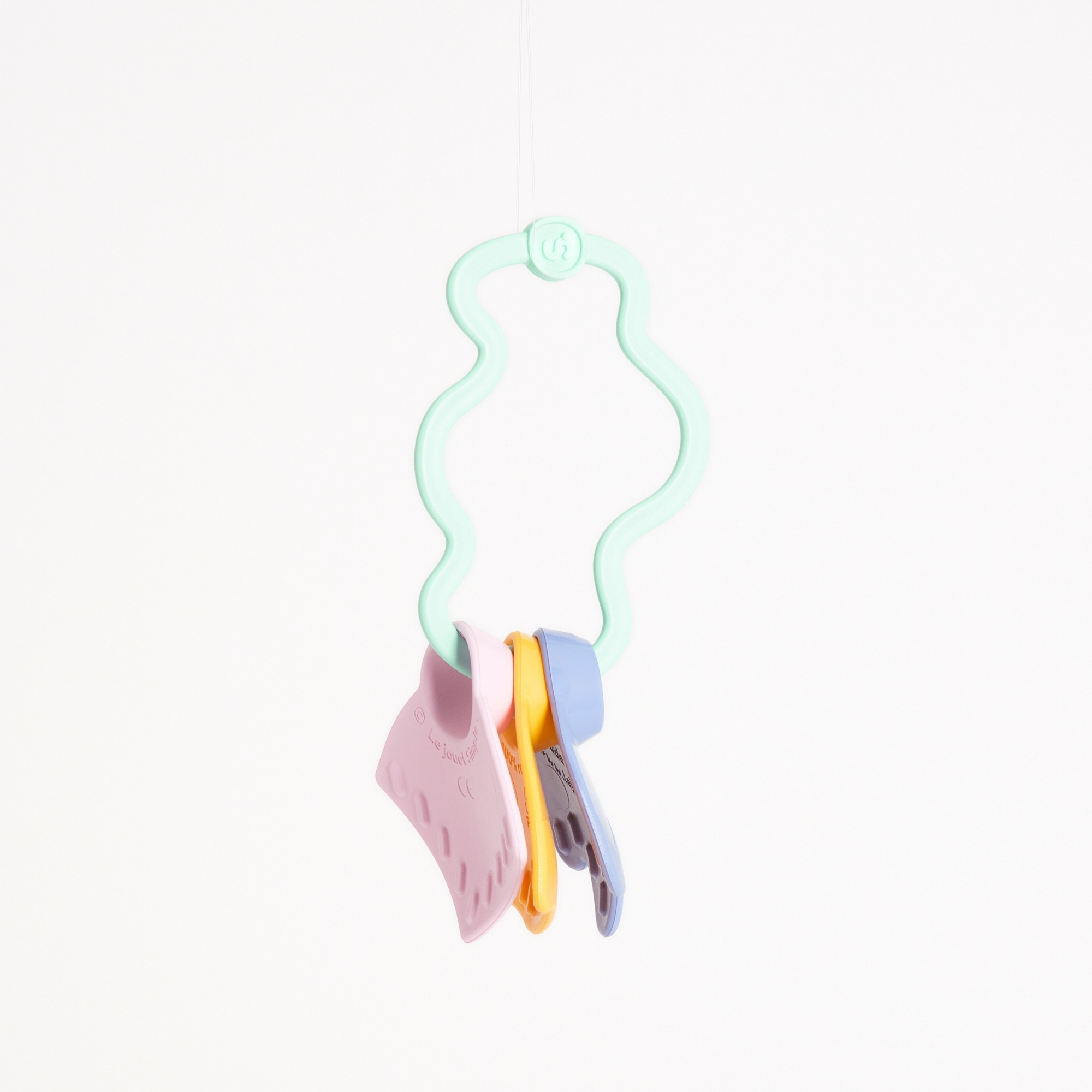 le-jouet-simple-jouet-déveil-made-in-france-plastique-recycle-hochet-turquoise-P121.4 (2)