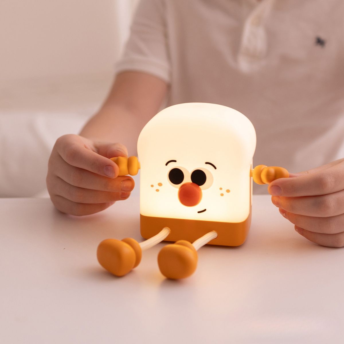 mary-s--led-lamp--toast (1)