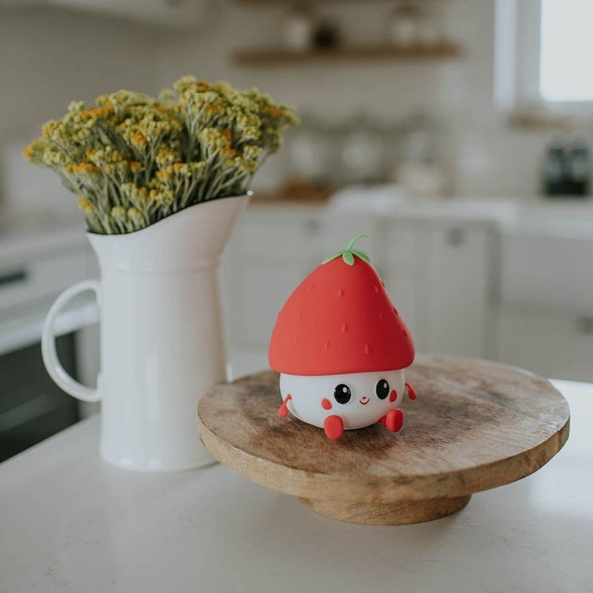 mary-s--led-lamp--strawberry (1)