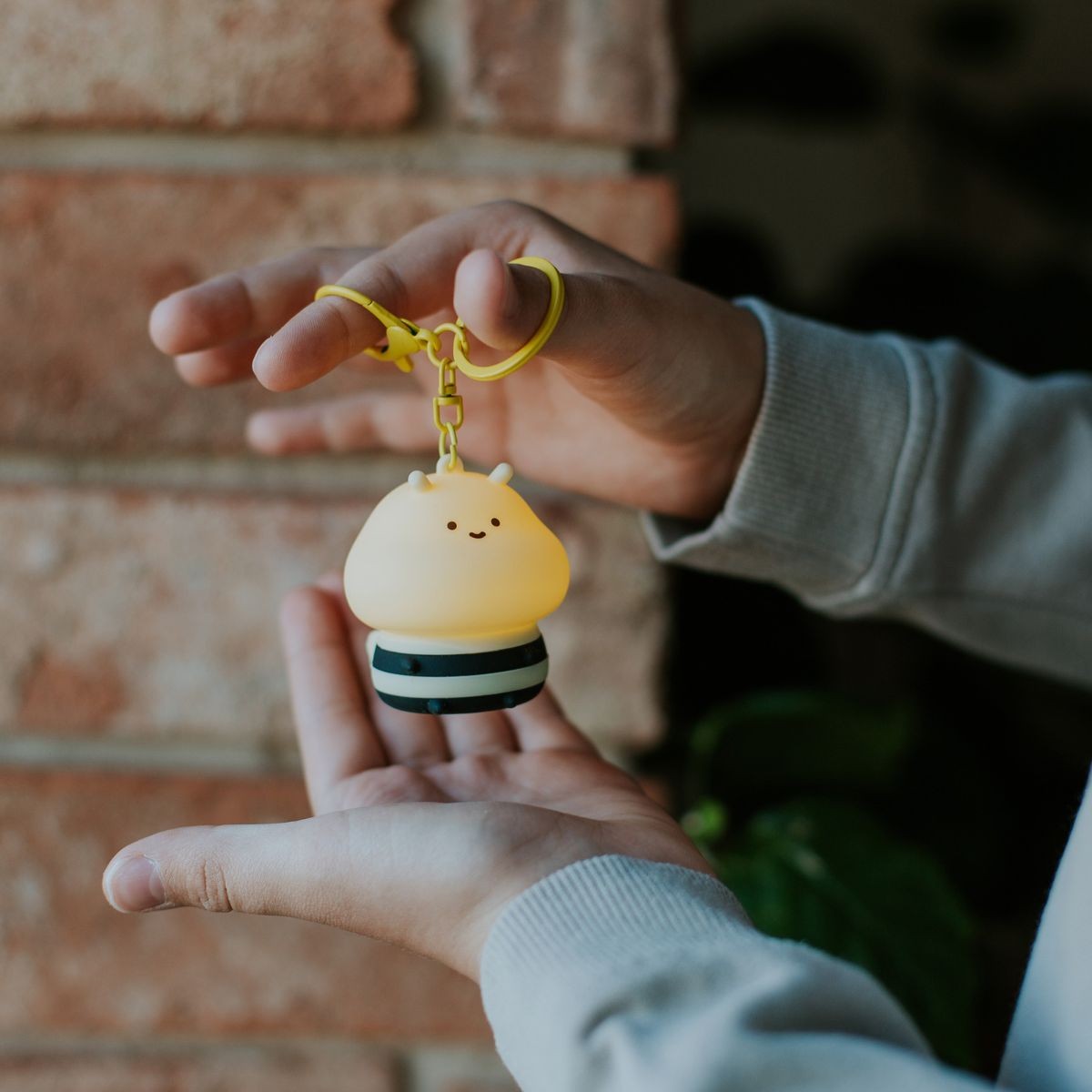 mary-s--led-keychain--little-bee-3pcs-assorti (2)